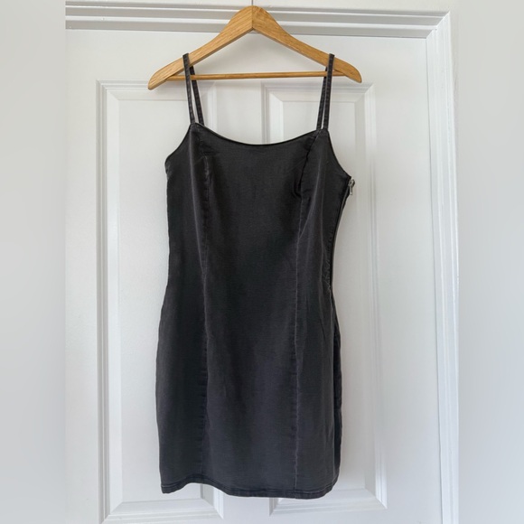 NWOT H&M Divided Mini Black Denim Dress Size M - Picture 1 of 6